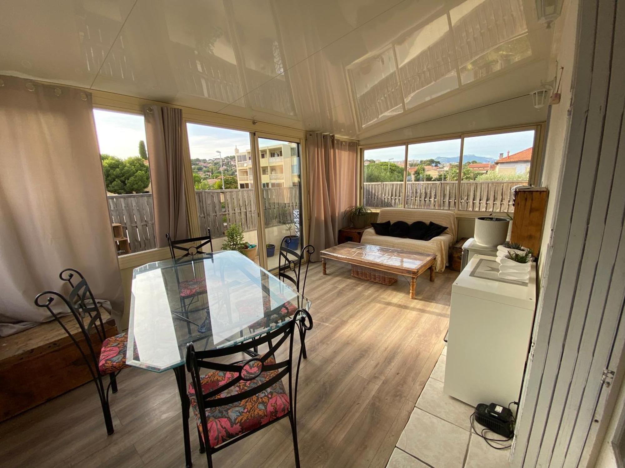 Le Lola charment T3 à 10 minutes à pied de la plage. La Seyne-sur-Mer Extérieur photo